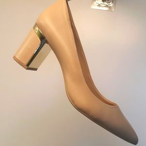 DKNY Tan Block HEELS women's 9.5